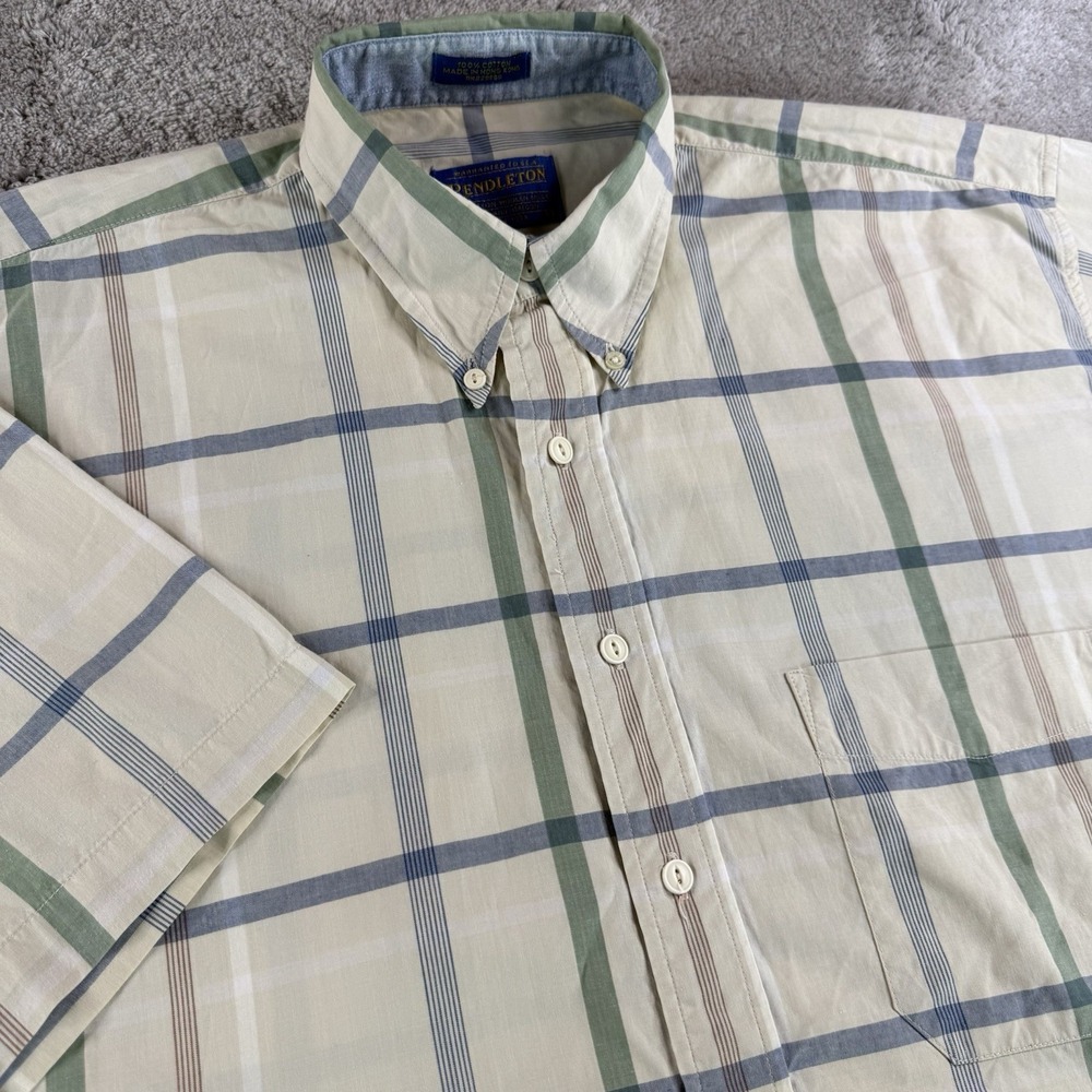 Pendleton Vintage Short Sleeve Button Down Shirt Men's L Plaid Cotton Hong Kong